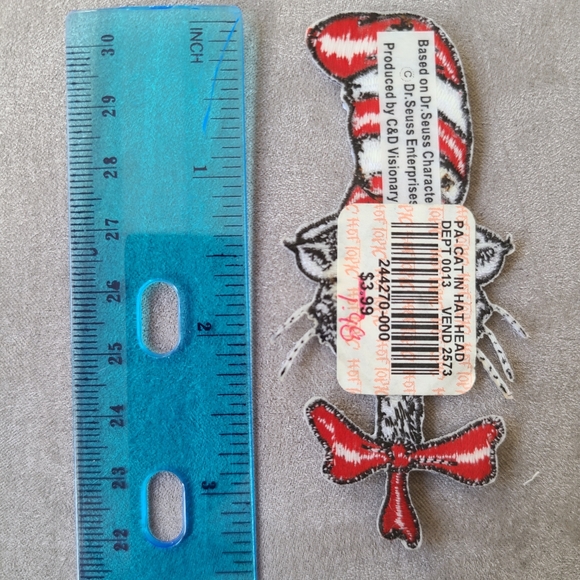 Cat in the Hat Iron On Embroidered Patch - Picture 2 of 2